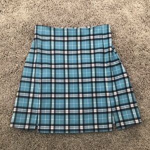 brandy melville cara skirt